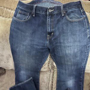 Old Navy Dark Blue 💙 - 🥾 Boot-cut Jeans 👖 36 x 32 Like New! 🎉